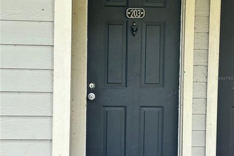 Condo in Orlando, Florida, 2 bedrooms № 2197581 - photo 2