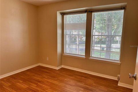 Condo in Orlando, Florida, 2 bedrooms № 2197581 - photo 9