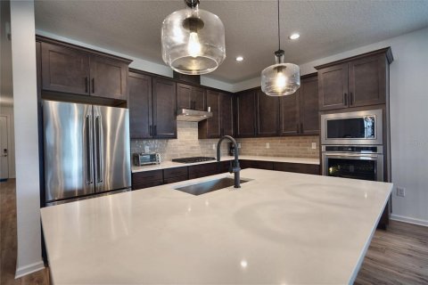 House in Apopka, Florida 4 bedrooms, 216.56 sq.m. № 2396185 - photo 8
