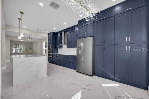 Villa ou maison à vendre à Orlando, Floride: 5 chambres, 325.99 m2 № 2404589 - photo 16