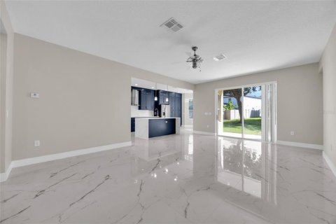 Villa ou maison à vendre à Orlando, Floride: 5 chambres, 325.99 m2 № 2404589 - photo 17