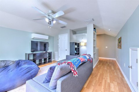 House in Fish Hawk, Florida 4 bedrooms, 225.2 sq.m. № 1852681 - photo 20