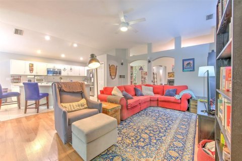 House in Fish Hawk, Florida 4 bedrooms, 225.2 sq.m. № 1852681 - photo 27
