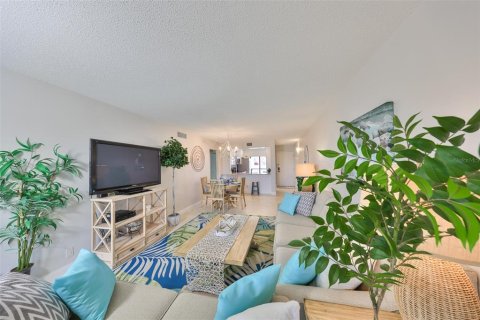 Copropriété à vendre à Saint Petersburg, Floride: 2 chambres, 85.01 m2 № 1914530 - photo 15