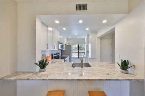 Copropriété à vendre à Saint Petersburg, Floride: 2 chambres, 85.01 m2 № 1914530 - photo 8