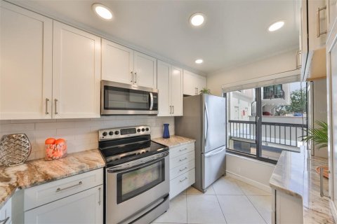 Copropriété à vendre à Saint Petersburg, Floride: 2 chambres, 85.01 m2 № 1914530 - photo 6