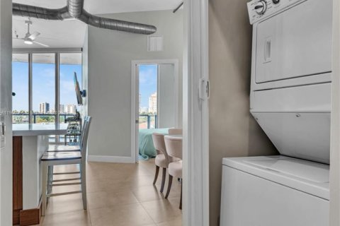 Copropriété à vendre à Aventura, Floride: 2 chambres, 75.81 m2 № 1952850 - photo 21