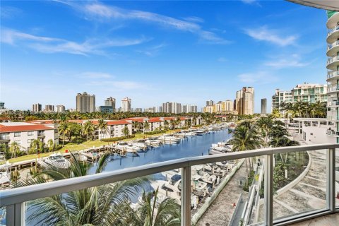 Copropriété à vendre à Aventura, Floride: 2 chambres, 75.81 m2 № 1952850 - photo 22