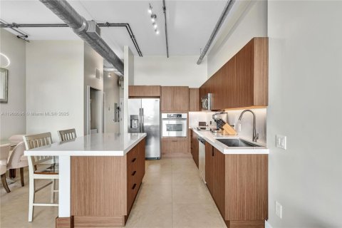 Copropriété à vendre à Aventura, Floride: 2 chambres, 75.81 m2 № 1952850 - photo 7