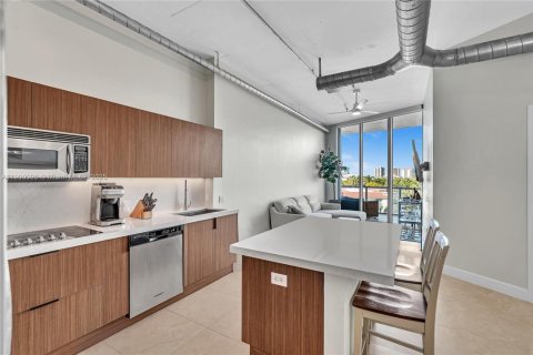 Copropriété à vendre à Aventura, Floride: 2 chambres, 75.81 m2 № 1952850 - photo 2