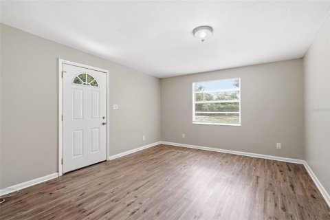 Villa ou maison à vendre à Tampa, Floride: 4 chambres, 114.36 m2 № 2321201 - photo 17