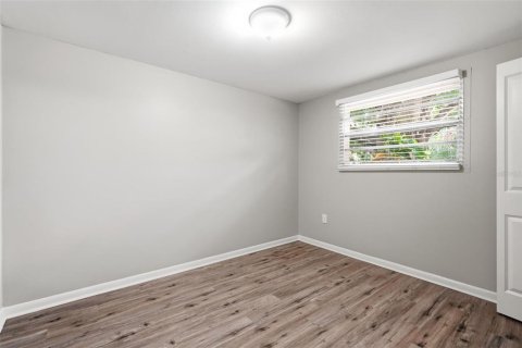 Villa ou maison à vendre à Tampa, Floride: 4 chambres, 114.36 m2 № 2321201 - photo 13