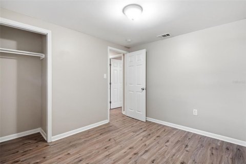 Villa ou maison à vendre à Tampa, Floride: 4 chambres, 114.36 m2 № 2321201 - photo 14