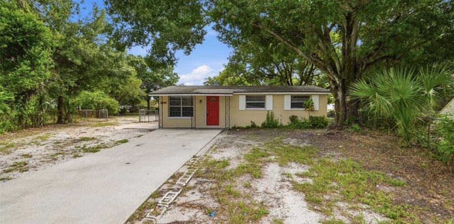 Villa ou maison à Tampa, Floride 4 chambres, 114.36 m2 № 2321201