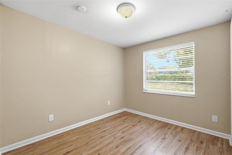 Villa ou maison à vendre à Tampa, Floride: 4 chambres, 114.36 m2 № 2321201 - photo 19
