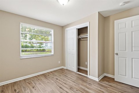 Villa ou maison à vendre à Tampa, Floride: 4 chambres, 114.36 m2 № 2321201 - photo 20