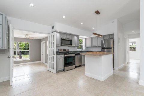 Casa en Fort Lauderdale, Florida 3 dormitorios, 104.79 m2 № 2009171