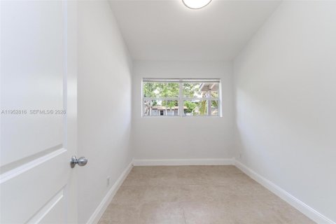 Casa en alquiler en Fort Lauderdale, Florida, 3 dormitorios, 104.79 m2 № 2009171 - foto 21