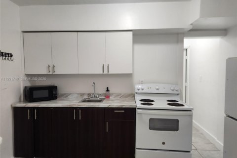 Apartment in North Miami Beach, Florida 1 bedroom, 54.35 sq.m. № 2006218