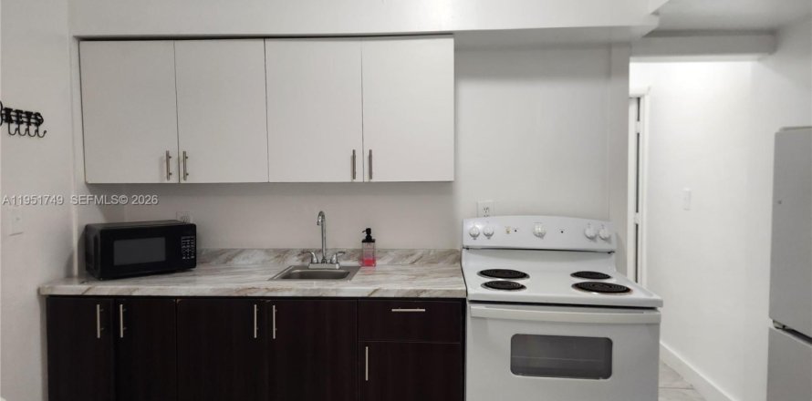 Apartment in North Miami Beach, Florida 1 bedroom, 54.35 sq.m. № 2006218