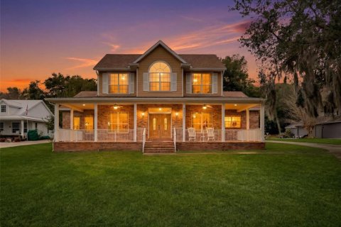Casa en Clermont, Florida 3 dormitorios, 271.18 m2 № 2131660