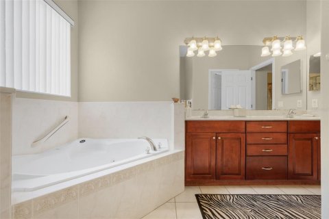 Casa en venta en Clermont, Florida, 3 dormitorios, 271.18 m2 № 2131660 - foto 29