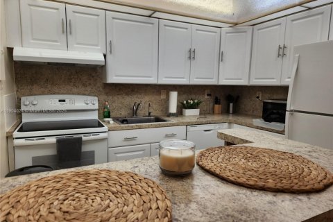 Copropriété à vendre à Plantation, Floride: 1 chambre, 89.19 m2 № 1956048 - photo 14