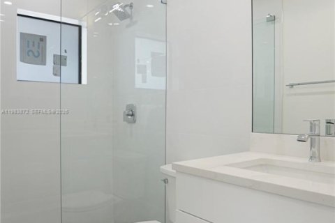 Apartamento en alquiler en Fort Lauderdale, Florida, 1 dormitorio, 53.42 m2 № 2047142 - foto 13