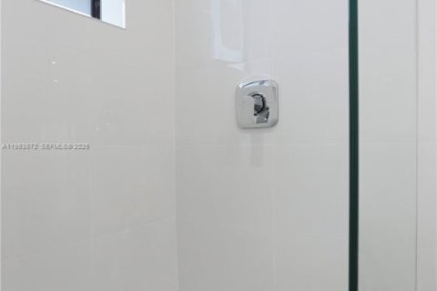 Apartamento en alquiler en Fort Lauderdale, Florida, 1 dormitorio, 53.42 m2 № 2047142 - foto 14