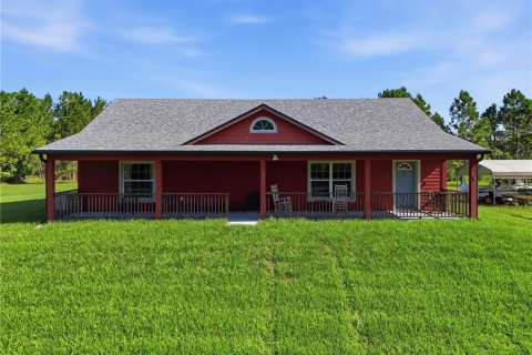 House in Osteen, Florida 3 bedrooms, 157.56 sq.m. № 2360355