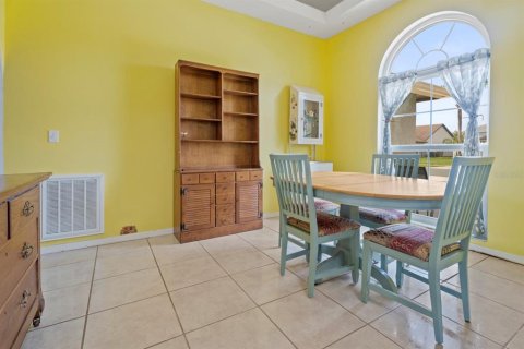 Villa ou maison à vendre à Kissimmee, Floride: 4 chambres, 222.78 m2 № 2310655 - photo 16