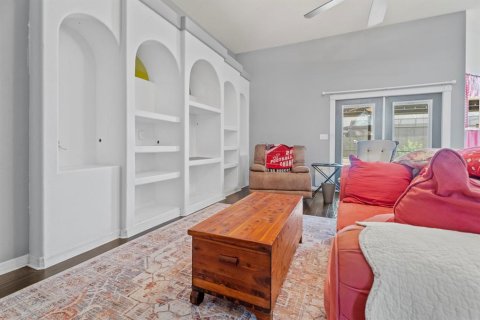 Villa ou maison à vendre à Kissimmee, Floride: 4 chambres, 222.78 m2 № 2310655 - photo 18