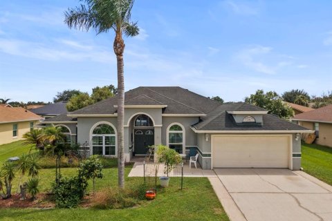Villa ou maison à vendre à Kissimmee, Floride: 4 chambres, 222.78 m2 № 2310655 - photo 4