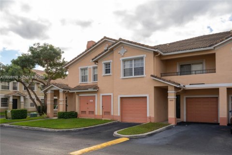 Condo in North Lauderdale, Florida, 1 bedroom № 2073324 - photo 12