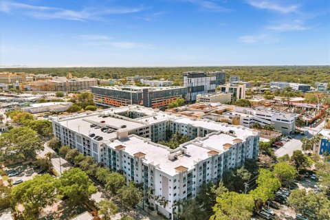 Condo in South Miami, Florida, 2 bedrooms  № 2065977