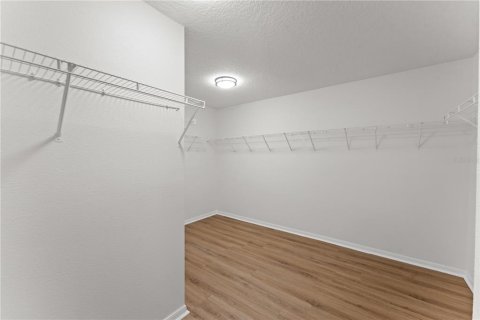 Villa ou maison à vendre à New Port Richey, Floride: 4 chambres, 265.51 m2 № 2354452 - photo 21