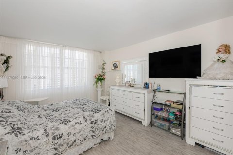 Купить кондоминиум в Авентура, Флорида 1 спальня, 99.03м2, № 2041895 - фото 19