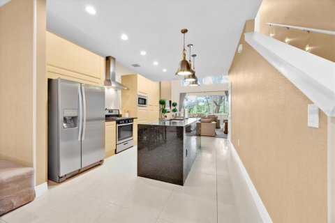 Touwnhouse à vendre à Kissimmee, Floride: 3 chambres, 210.7 m2 № 1522419 - photo 5