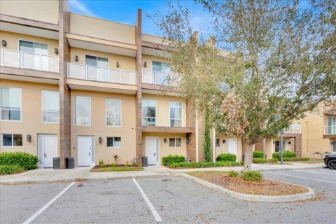 Touwnhouse à vendre à Kissimmee, Floride: 3 chambres, 210.7 m2 № 1522419 - photo 1