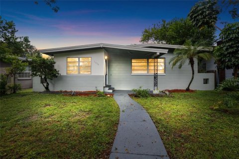 Villa ou maison à Saint Petersburg, Floride 2 chambres, 114.36 m2 № 2415466