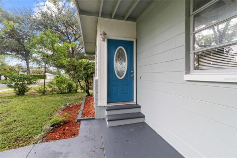 Villa ou maison à louer à Saint Petersburg, Floride: 2 chambres, 114.36 m2 № 2415466 - photo 5