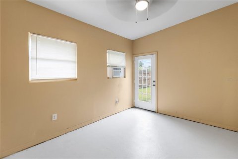 Villa ou maison à louer à Saint Petersburg, Floride: 2 chambres, 114.36 m2 № 2415466 - photo 18