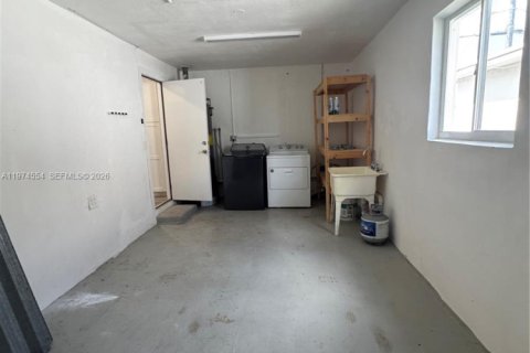 Снять в аренду виллу или дом в Санрайз, Флорида 2 спальни, 88.72м2, № 2041267 - фото 18