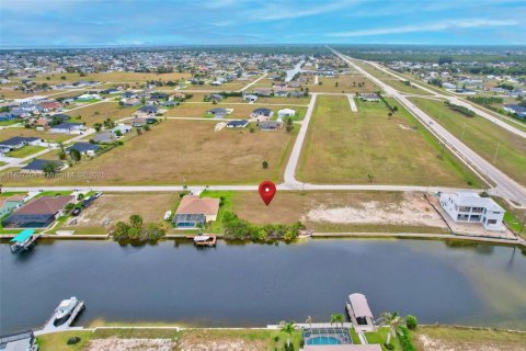 Terrain à vendre à Cape Coral, Floride № 2081549 - photo 7