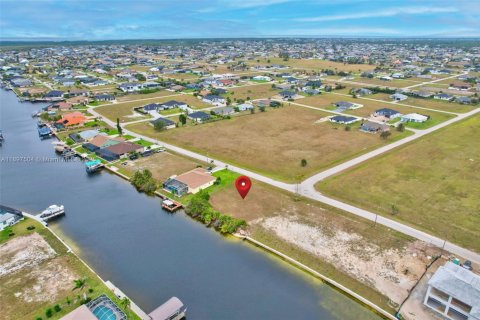 Terrain à vendre à Cape Coral, Floride № 2081549 - photo 8