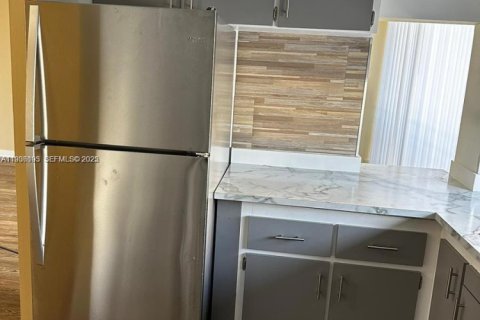 Condo in Sunny Isles Beach, Florida, 1 bedroom  № 1994176 - photo 7