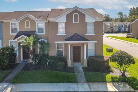 Townhouse in Wesley Chapel, Florida 3 bedrooms, 135.64 sq.m. № 1844436 - photo 1