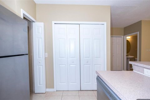 Townhouse in Wesley Chapel, Florida 3 bedrooms, 135.64 sq.m. № 1844436 - photo 11