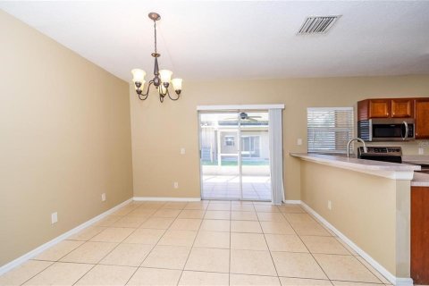 Townhouse in Wesley Chapel, Florida 3 bedrooms, 135.64 sq.m. № 1844436 - photo 9