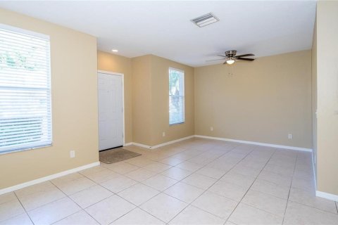 Townhouse in Wesley Chapel, Florida 3 bedrooms, 135.64 sq.m. № 1844436 - photo 4